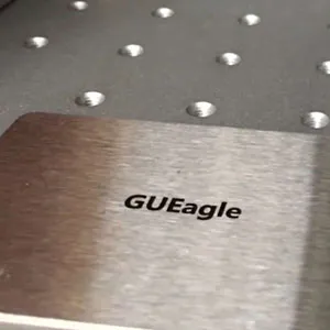 Marcadora láser de fibra (cerrada)